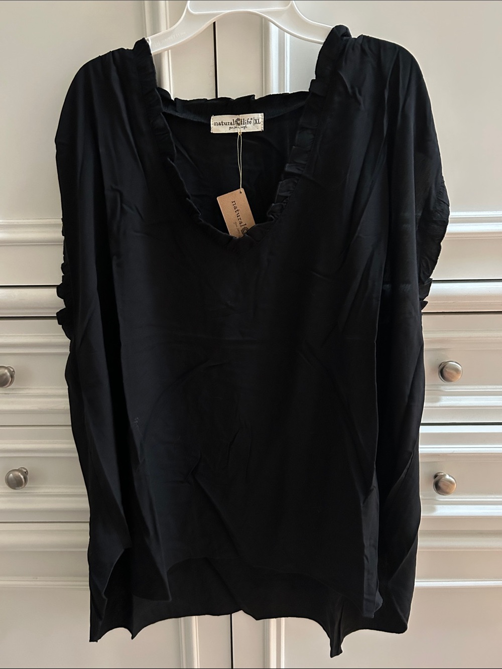 NWT NATURAL LIFE Black Ruffle V-Neck Tunic Top